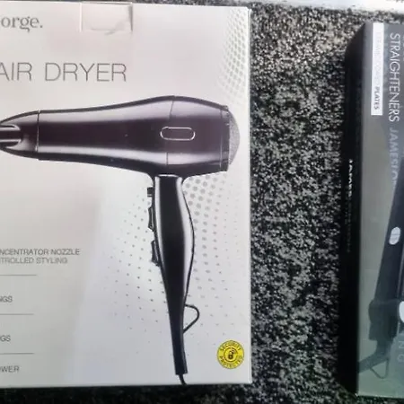 -ra27a- For Your Relaxed, Cosy Stay, Free Parking بيت ضيافة