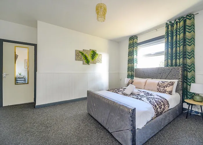 -ra27a- For Your Relaxed, Cosy Stay, Free Parking Guest house Leeds (West Yorkshire)